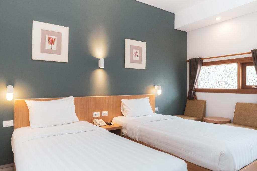 Hotel Tibera Taman Cibeunying Bandung Ngoại thất bức ảnh