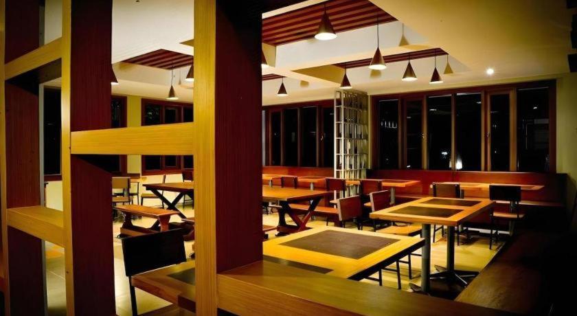 Hotel Tibera Taman Cibeunying Bandung Ngoại thất bức ảnh
